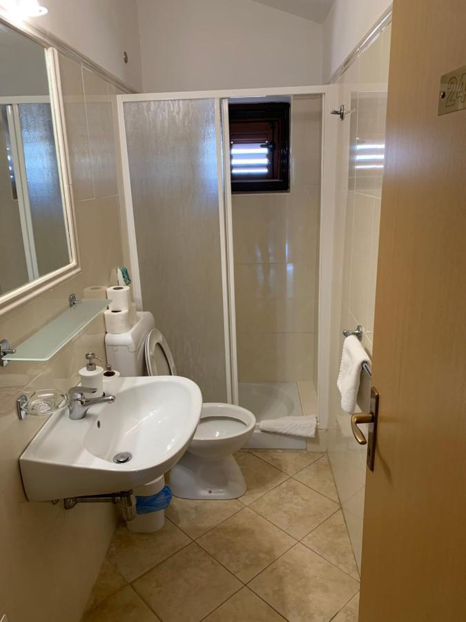 Vila Albatros Bed & Breakfast Rovinj Ngoại thất bức ảnh